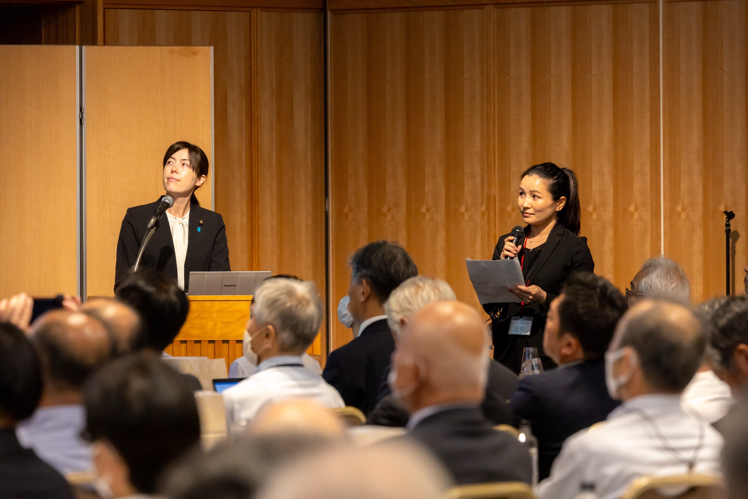 国政の現場で活動する田中三恵